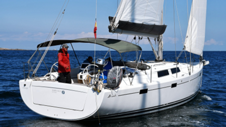 YACHT CAPTAIN